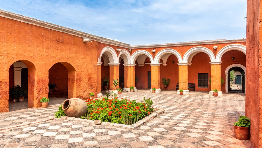 The Courtyard of Silence, Santa Catalina Monastery