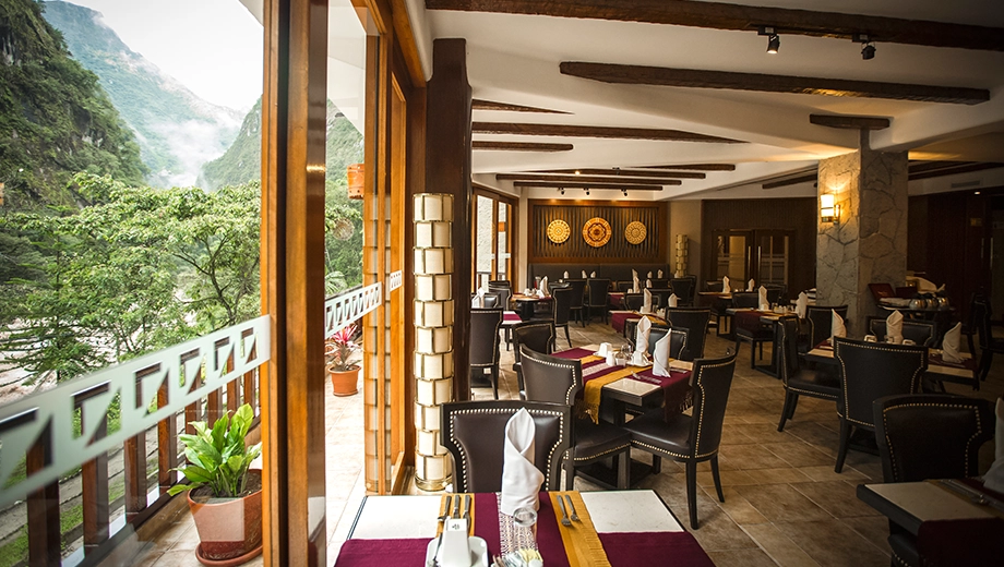 Qunuq Restaurant with mountains view, Sumaq Hotel