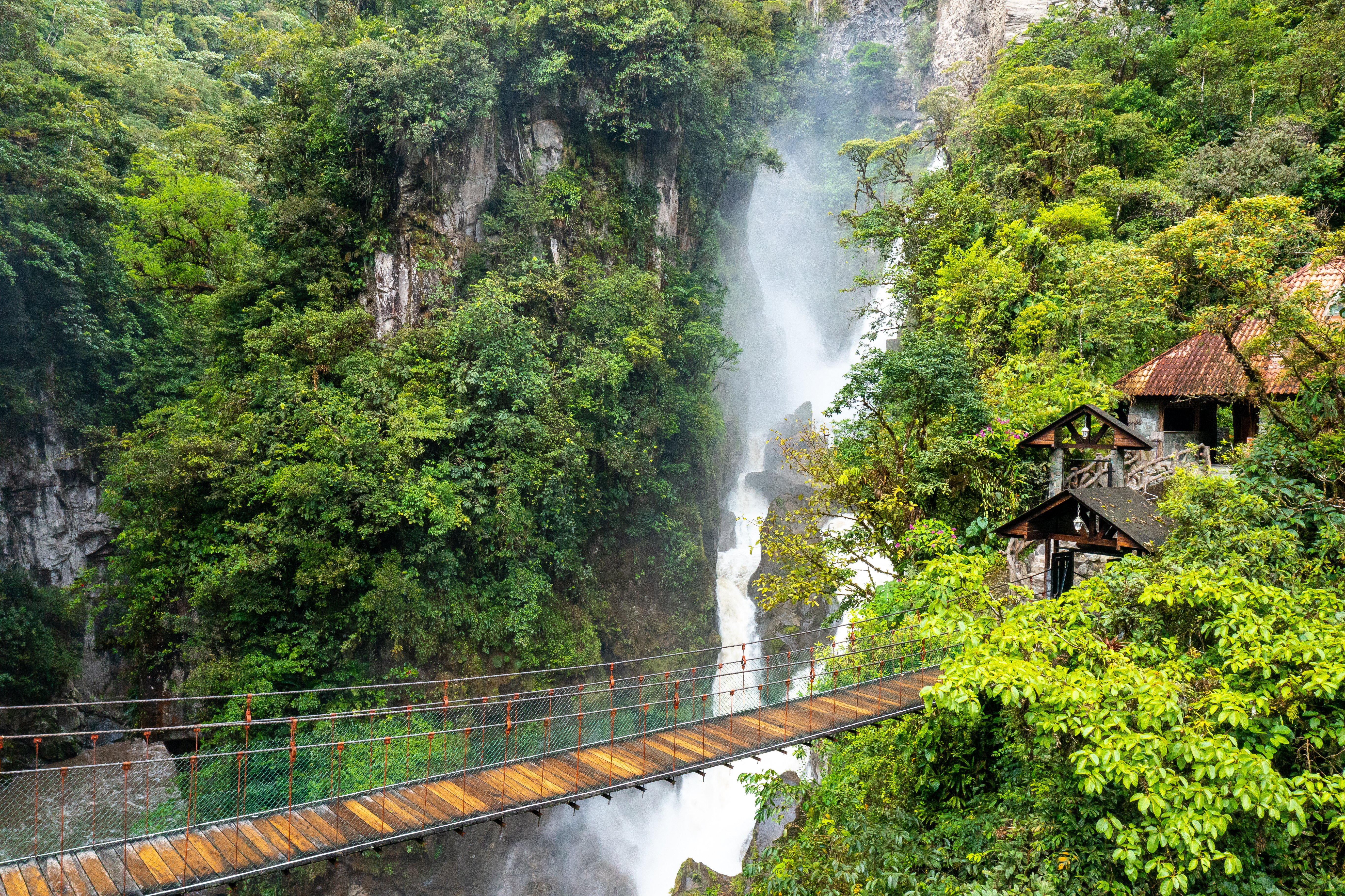 Ecuador_El Pailon del Diablo waterfall_Banos_valley