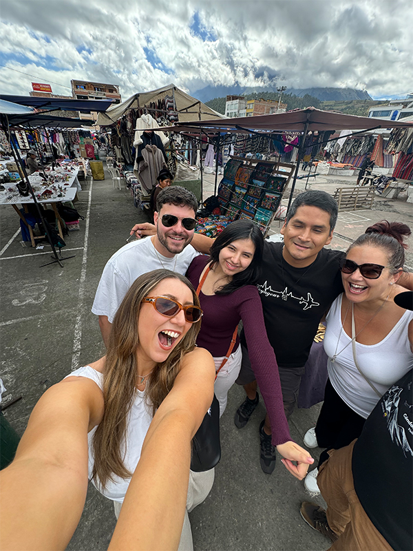 Group Otavalo