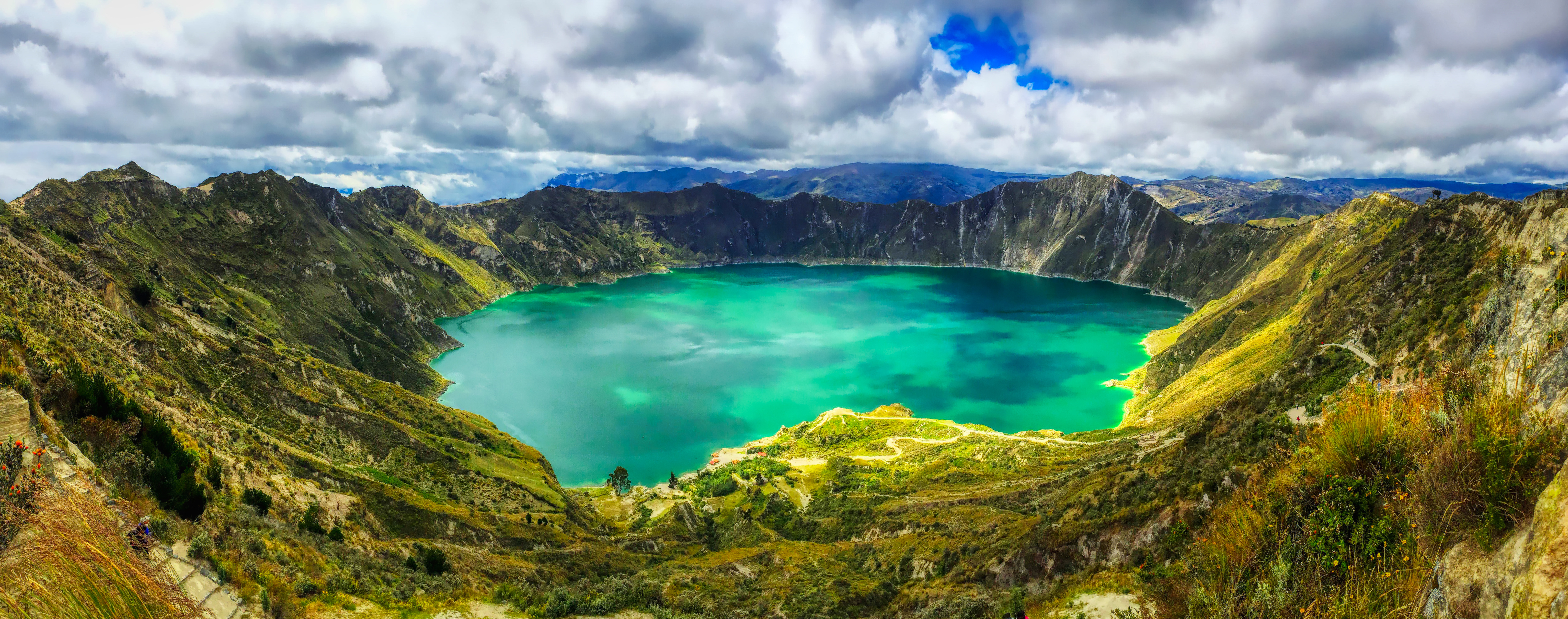 Ecuador_Quilotoa_Volcanic_Lake