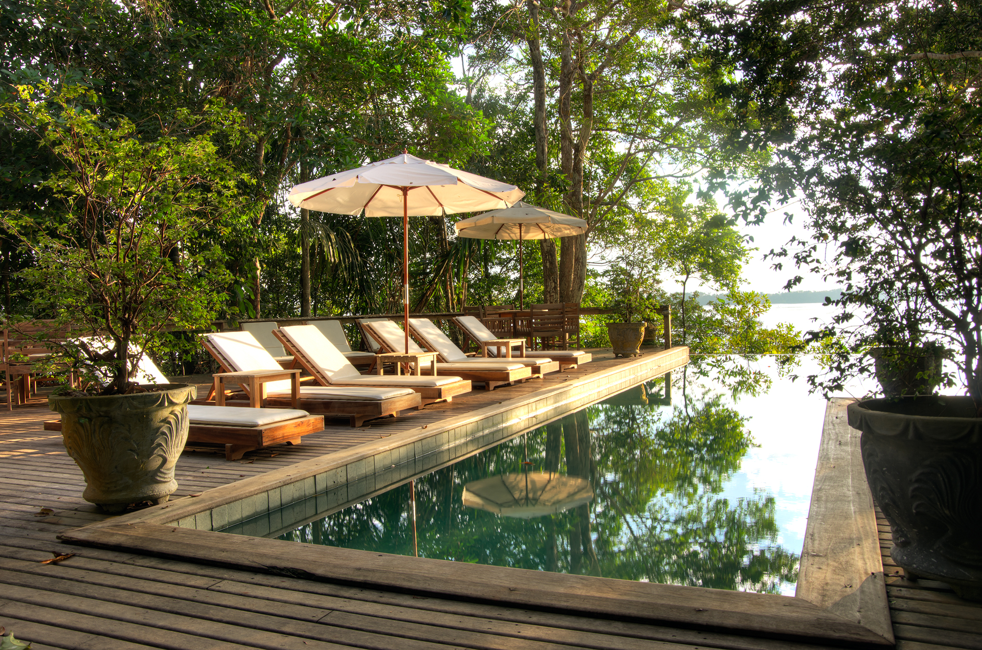 Anavilhanas Lodge pool deck