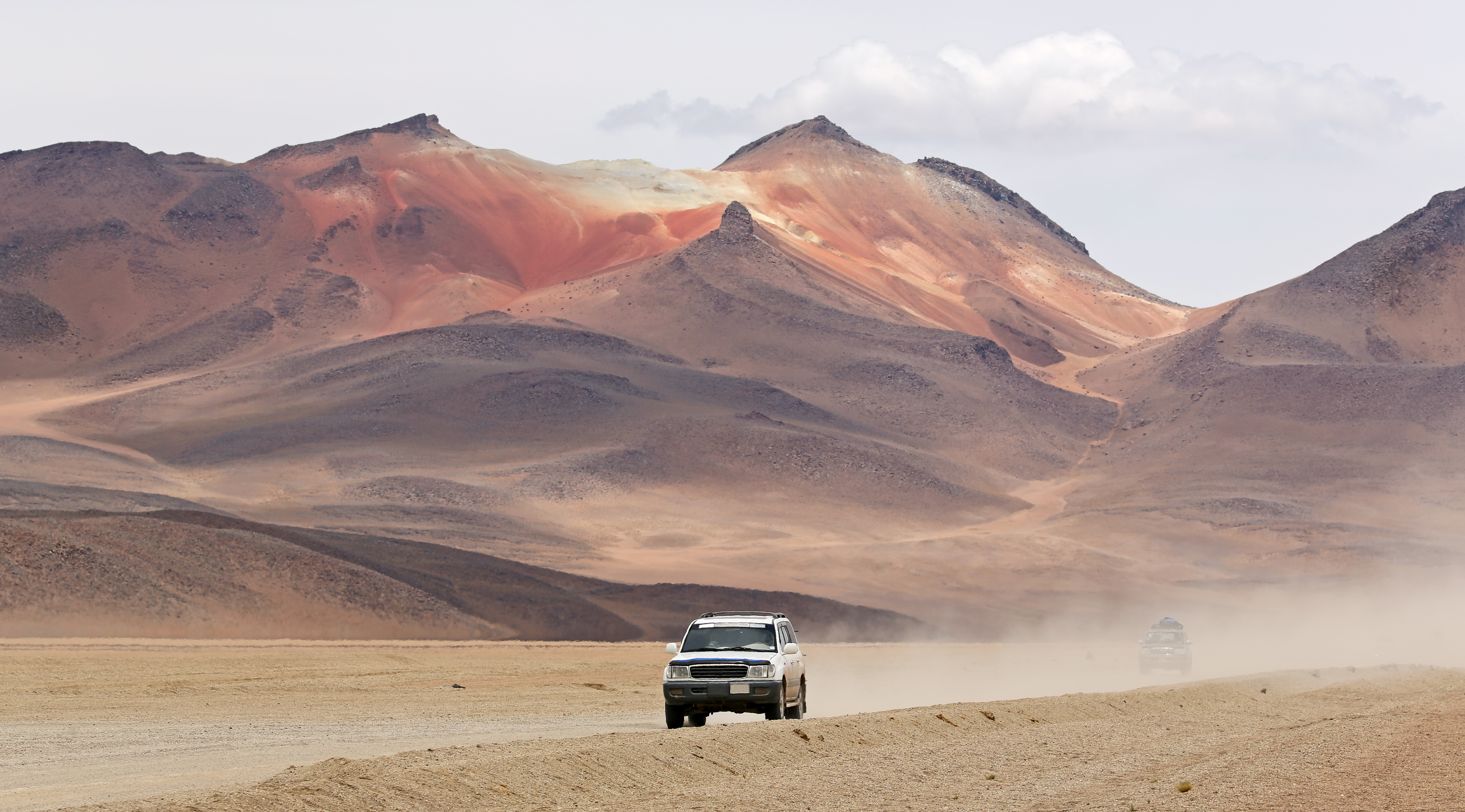 Bolivia_Salvador_Dali_Desert_OffRoad_Vehicle