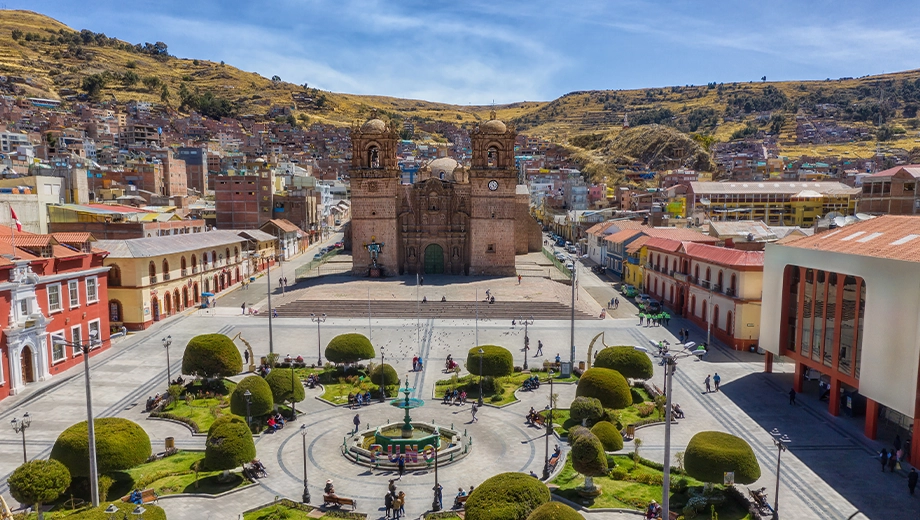 Peru_Puno_Plaza_de_Armas