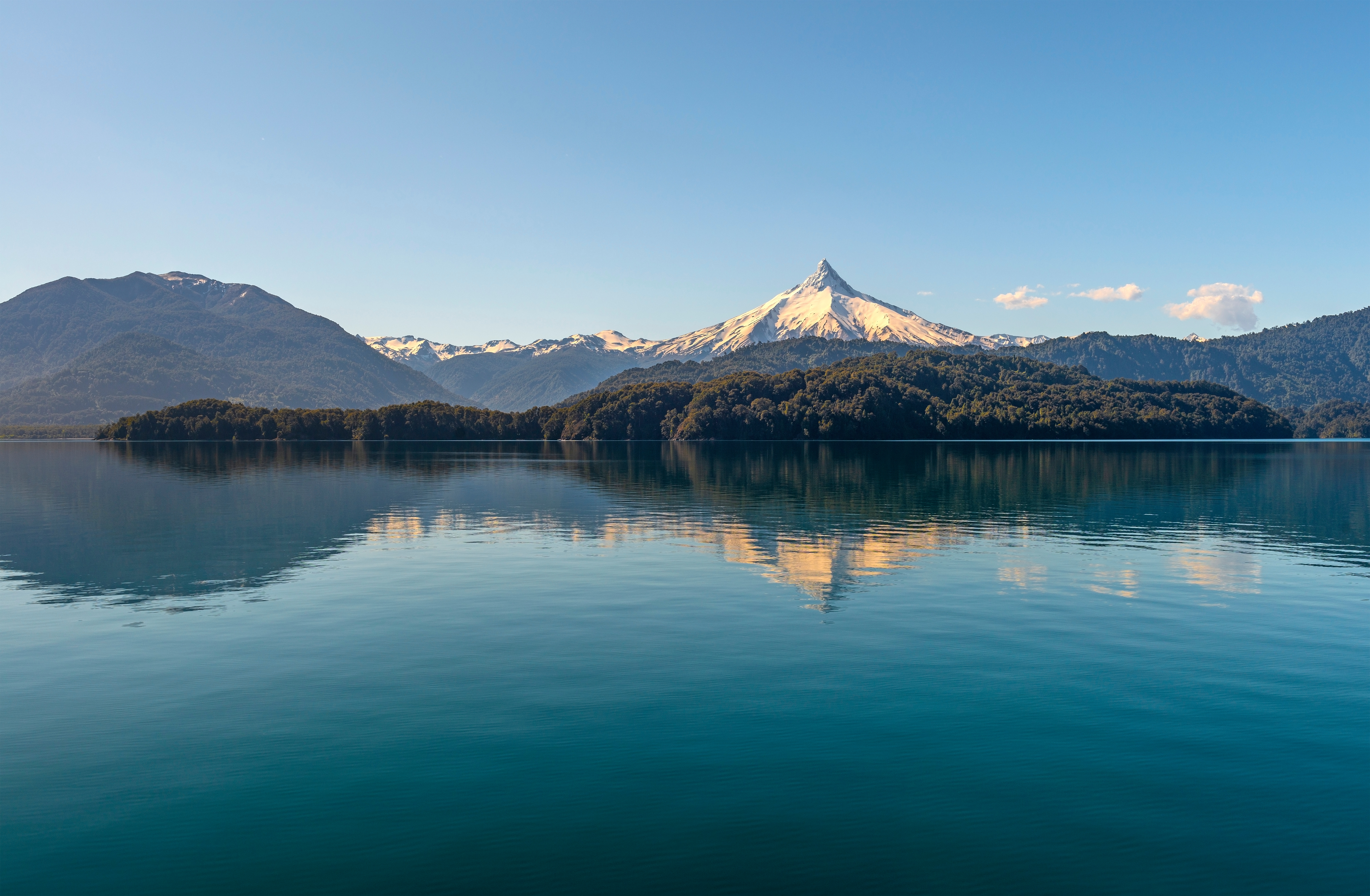 Chile, Lake District