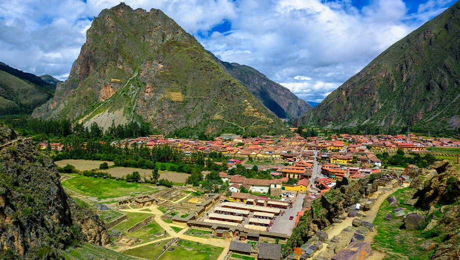 Peru_Ollantaytambo_Village